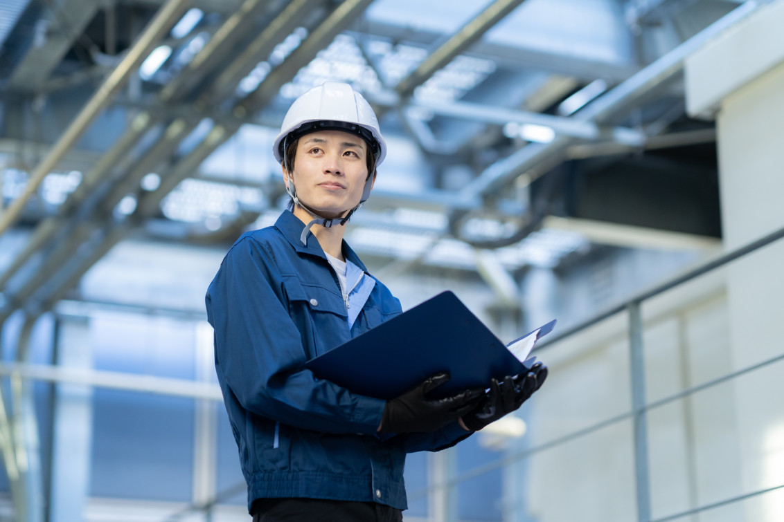 電気工事士・設備管理の年収と将来性とは？業界動向とキャリア展望を徹底解説