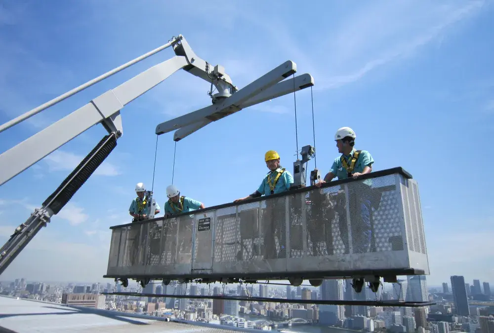 株式会社ルナビルメンテナンス_清掃写真3