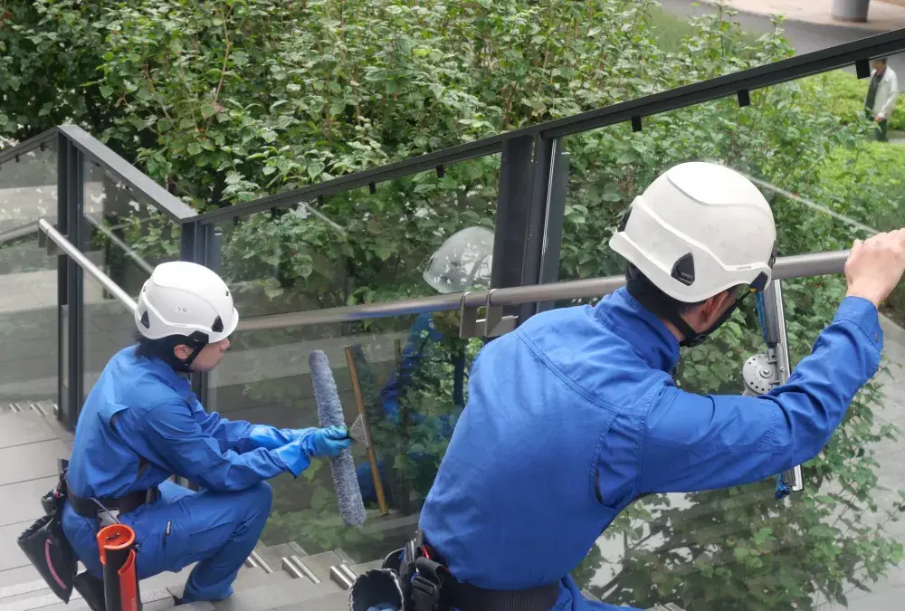 株式会社ルナビルメンテナンス_清掃写真2